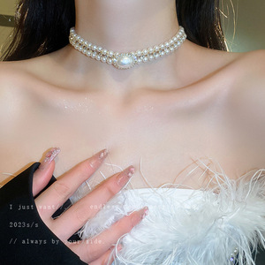 <span class=keywords><strong>Collar</strong></span> de perlas de enlace de bloqueo de corazón de gama alta Retro francés para mujer <span class=keywords><strong>collar</strong></span> de perlas <span class=keywords><strong>con</strong></span> incrustaciones de diamantes <span class=keywords><strong>con</strong></span> colgante de corazón de flor - Product Image 2