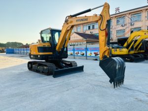 Mini-excavatrice Hyundai 60VS d'occasion, compacte, pour travaux de terrassement, pour projets de construction, faible coût, qualité fiable, en stock, haute qualité - Product Image 5