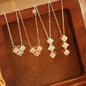 Xinfly Fashion Real 18k Gold Jewelry Friendship Charm Heart Lucky Four <b>Leaf</b> Clover Pendant Diamond Necklace - Product Image 3