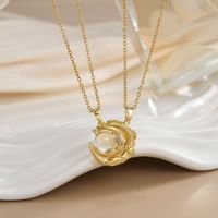Colliers magnétiques Soleil et Lune pour couples, très populaires en Europe et en Amérique, cadeau féminin tendance et polyvalent, vente en gros.