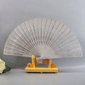 Éventail pliant en bois gravé personnalisé – Décoration de fête d'anniversaire et de mariage, cadeaux peints pour invités, pour célébration de bébé - Product Image 2