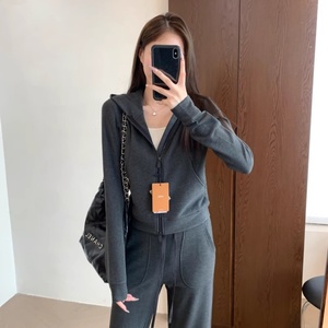 Conjunto Deportivo Informal THEWOW, Chaqueta con Capucha Super Slim con Calefacción Integrada, Pantalones de Pierna Recta con Cintura Elástica, Suaves y Ajustados para Otoño - Product Image 1