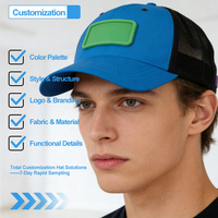 Casquette en polyester imperméable à 5 panneaux avec logo personnalisé, bicolore, en maille, avec patchs en caoutchouc PVC pour hommes et femmes, idéale pour le sport et la course à pied.