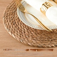 Assiettes rondes en rotin à multiples spécifications, assiettes décoratives pour mariage