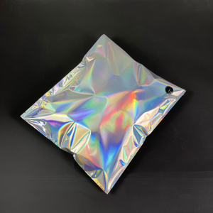 Bolsas de Envío Holográficas Personalizadas con Impresión de Logotipo en Negro - Sobres de Envío Iridiscentes - Product Image 4