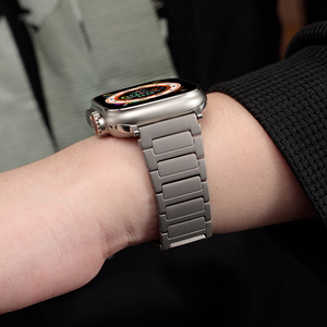 CM <span class=keywords><strong>Bracelet</strong></span> en acier inoxydable léger en alliage de titane avec nouvelle boucle pour <span class=keywords><strong>Apple</strong></span> <span class=keywords><strong>Watch</strong></span> - Product Image 3