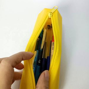 Étui à fermeture éclair imperméable en silicone, mignon, coloré, en forme de crayon, pour enfants, filles, rangement de fournitures scolaires - Product Image 4