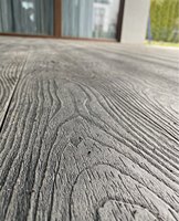 Planche de terrasse en composite bois-plastique (WPC) creuse et solide, imperméable, pour terrasse et jardin, avec motif 3D en relief