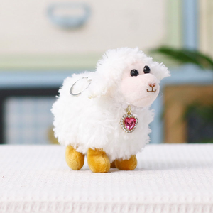 Gantungan Kunci Boneka Domba Lucu Grosir OEM Boneka Plush Lembut Custom Kartun Domba Mainan Hewan Isi Dakron untuk Hadiah Pernikahan - Product Image 5