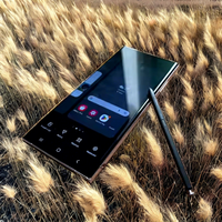 Smartphone Ultra 5G 8 Gen2 16 Go + 1 To Double SIM 8000 mAh Processeur Deca Core Caméra Arrière 108 MP Écran 7,3 Pouces Version Globale Anglais LTE