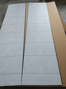 <span class=keywords><strong>Panel</strong></span> de Pared de <span class=keywords><strong>PVC</strong></span> con Aspecto de Mármol, Estilo Hermoso y Lujoso, Hecho de Material de <span class=keywords><strong>PVC</strong></span> Impermeable y Resistente al Moho con Efecto de Azulejo - Product Image 4