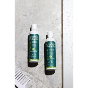 Acondicionador nutritivo e hidratante sin enjuague para cabello rizado y crespo, desenredante con aceite de Kukui y Baobab, 8 fl oz - Product Image 1