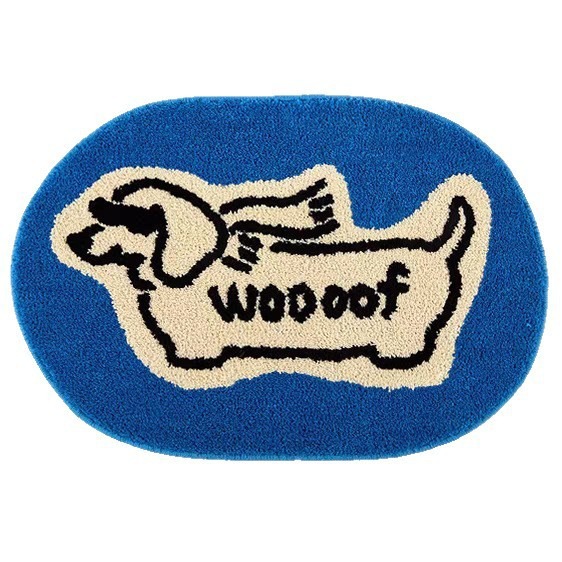 Chien de saucisse à fond bleu