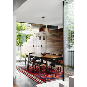 Villa moderna en contenedor, residencia privada con paredes de vidrio y paneles de madera para espacios de vida al aire libre - Product Image 4