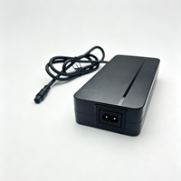 Accessoires pour vélos électriques 54,6V 2A pour RZOGUWEX RX700 S7 S9 X7 X5 X5s Ebike Chargeur de batterie 48V avec prise 1103B