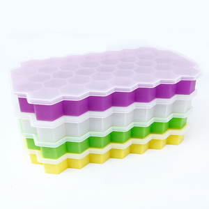 Bandeja de hielo cuadrada tipo panal de abeja, molde para hacer hielo con 37 cavidades, molde de silicona para hielo, para helados, caja para cubitos de hielo - Product Image 6