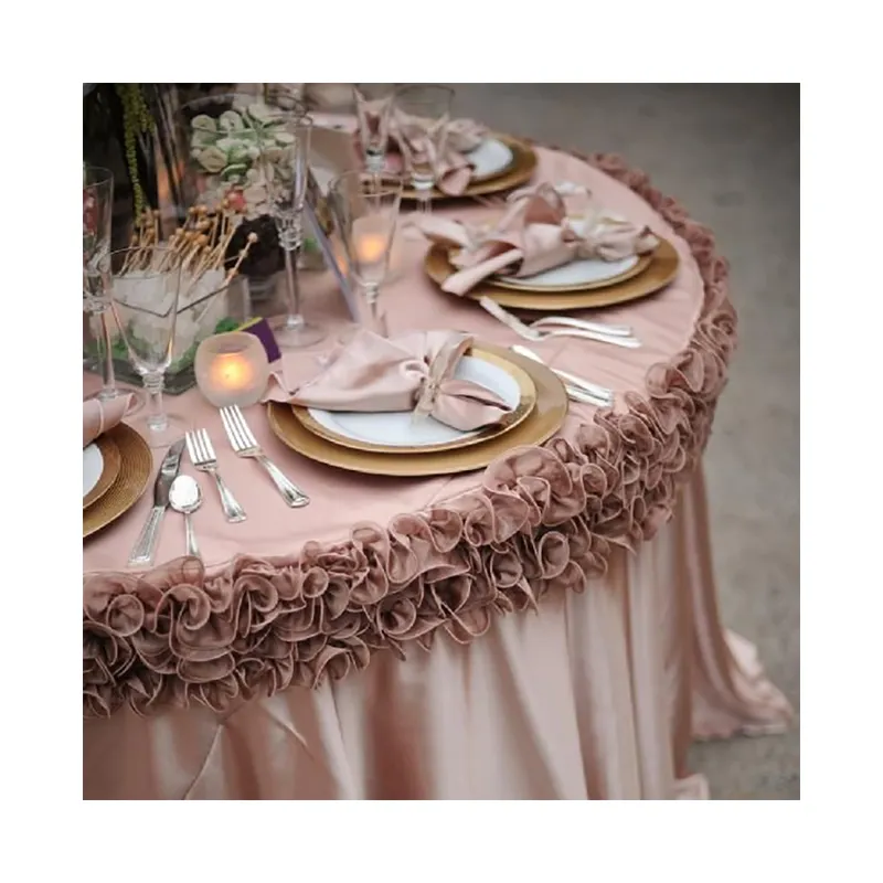 तालिका झालर के विभिन्न डिजाइन लहर बहु-परत साटन टेबल स्कर्ट शादी लक्जरी सजावट साटन टेबल झालर कपड़े