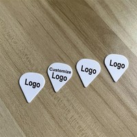 Plectres de guitare Delrin personnalisés en forme pointue, blancs, 1,0 mm/1,2 mm, Derlin 26x30 mm, surface mate, impression UV