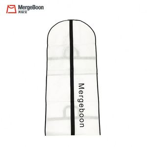 Muestra gratuita de funda para vestido de novia extra larga y transpirable Mergeboon con logo RPET - Product Image 2