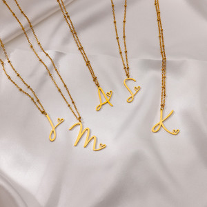 Collar de Acero Inoxidable Chapado en Oro de 18K, Resistente al Agua <span class=keywords><strong>y</strong></span> al Deslustre, con Colgante de Corazón con Letras de la A a la Z, Joyería de Moda, Venta al Por Mayor - Product Image 2