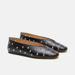 <span class=keywords><strong>รองเท้า</strong></span>ผ้าใบแฟชั่นผู้หญิง<span class=keywords><strong>ส</strong></span>ไตล์เกาหลีรุ่นใหม่ล่าสุด<span class=keywords><strong>ส</strong></span>ำหรับฤ<span class=keywords><strong>ด</strong></span>ูใบไม้ร่วง <span class=keywords><strong>ด</strong></span>ีไซน์เรียบหรู ใส่สบาย ราคา<span class=keywords><strong>ส</strong></span>ุดคุ้ม ซื้อได้ทันที - Product Image 1