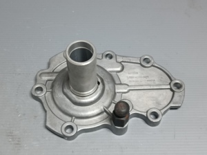 32111-MA01A ฝาครอบด้านหน้าของกระปุกเกียร์อะไหล่รถยนต์สำหรับ Nissan urvan E25 - Product Image 3