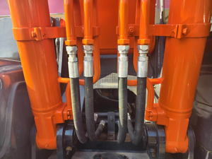 Excavateur japonais d'origine abordable Hitachi Zaxis 130LC Pelle sur chenilles durable Hitachi ZX130LC bon marché en vente - Product Image 6