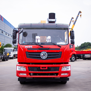 Camión Grúa Móvil Dongfeng Howo de 8 Toneladas con Brazo Telescópico Electrohidráulico, Motor Cummins 4x2, Altura de Elevación de 20 m, Capacidad Nominal de 5 Toneladas - Product Image 2