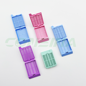 Hochwertige Labor-Einweg-Kassetten aus buntem Kunststoff zur Gewebeneinbettung für die Histologie - Product Image 3