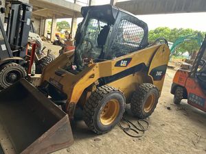 Chargeuse compacte sur pneus Cat 246C d'occasion de qualité supérieure, moteur diesel MOOG, modèle 2023, robuste, facile à utiliser, prix usine - Product Image 4