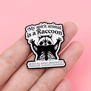 Al por mayor: Pines esmaltados de metal con diseño de Gato Lunar y Bote de Basura, insignias, broches de solapa de aleación, accesorios para ropa y mochilas - Product Image 2