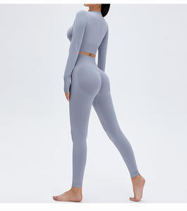 Haut de sport à manches longues pour femme, motif lettres, pour yoga et course, avec short de sport à taille élastique et fermeture respirante quadridirectionnelle - Product Image 5