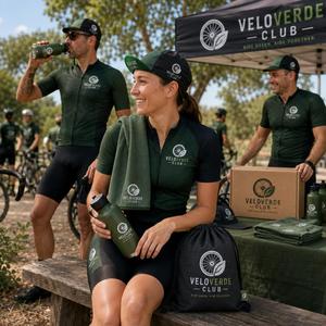 Kit de cyclisme durable personnalisé avec bouchon de bouteille isotherme, serviette et sac recyclé pour les cyclistes - Product Image 2