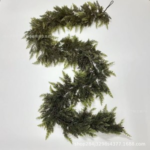 Guirnalda Navideña Artificial Temu, Decoración de Plástico Verde para el Hogar, Decoración Festiva de 60 cm - Product Image 2