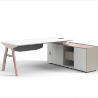 Bureau de direction moderne en L Yazhi pour cadre dirigeant/directeur de service, en PVC, avec boîte à câbles amovible, livraison directe usine
