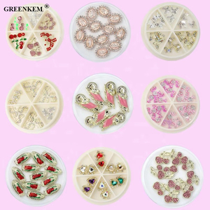 Décoration d'ongles 3D en strass et alliage, motif cerise, ours, papillon, cœur Kawaii, breloque de luxe en acrylique pour nail art - Product Image 4