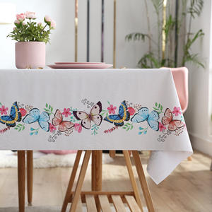 Nappe rectangulaire en PVC imprimée, imperméable, pour usage domestique, avec motif papillons et fleurs, pour couvrir la table à manger - Product Image 2