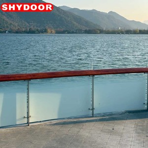 Rampe d'escalier extérieure en <span class=keywords><strong>acier</strong></span> inoxydable 304 pour villas, centres commerciaux, lacs et passerelles en bord de mer - Qualité industrielle, robuste, résistante à la corrosion et à la rouille - Product Image 1