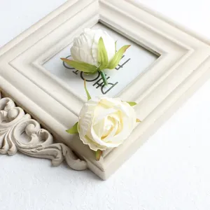 Fleurs artificielles en vrac, petites têtes de roses en soie de 4 cm pour la décoration de gâteaux, vente en gros à prix réduit - Product Image 3