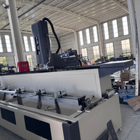 Máquina de Perforación y Fresado CNC de Tres Ejes Hiwoc, Centro de Perforación y Fresado de Perfiles de Aluminio para Equipos de Procesamiento de Puertas y Ventanas
