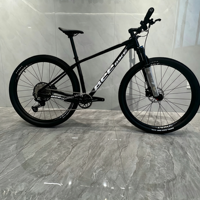 VTT à cadre rigide en carbone de 29 pouces, fourche à suspension en alliage d'aluminium, transmission 1x à 12 vitesses, selle ergonomique, capacité de charge de 120 kg, VTT