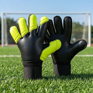 Gants de gardien de but de football noirs sur mesure à doigts entiers avec latex allemand de 4 mm et découpe négative avec embossage au dos - Product Image 4