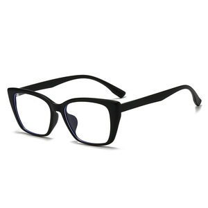 Nouvelles lunettes anti-lumière bleue tendance, forme triangulaire œil-de-chat, style naturel, rétro et polyvalent, vente en gros transfrontalière - Product Image 5