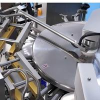 Machine d'emballage électrique multi-stations pour sachets préformés, pour l'alimentation et les boissons, avec contrôle PLC, pesage, remplissage et scellage