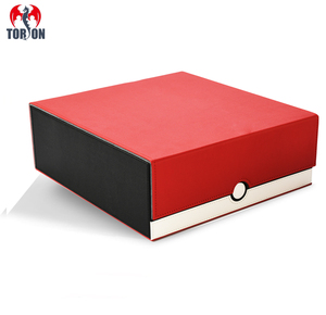 Boîte <span class=keywords><strong>de</strong></span> rangement pour cartes <span class=keywords><strong>de</strong></span> jeu <span class=keywords><strong>de</strong></span> société Torson à <span class=keywords><strong>4</strong></span> compartiments, rouge et blanc, pour TCG et PTCG, capacité <span class=keywords><strong>de</strong></span> 3000+ cartes - Product Image 1