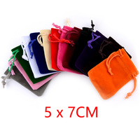 Pochette d'emballage de bijoux 5*7cm Mini petit sac cadeau en velours avec cordon de serrage