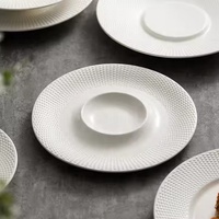Vente en gros de bols à dîner en porcelaine ensemble d'assiettes chapeau de paille chargeur blanc assiettes plates pour la maison hôtel mariage plante style restaurant