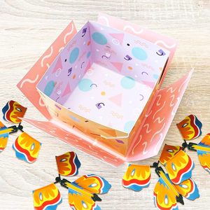 Boîte à bijoux de Noël personnalisée de luxe, boîte à surprise avec des papillons volants, boîte cadeau pour emballer des gâteaux - Product Image 3