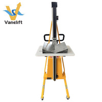 200kg 250kg 300kg 440 550 660 Lbs PE Film Rouleau de papier Bobine Plate-forme de transport Lifter Mover Équipement de levage avec bloc de plateau en V