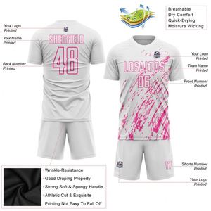Ensemble de maillot de football rose de haute qualité à manches courtes, uniforme de football respirant, vêtements de sport performants pour l'entraînement - Product Image 4